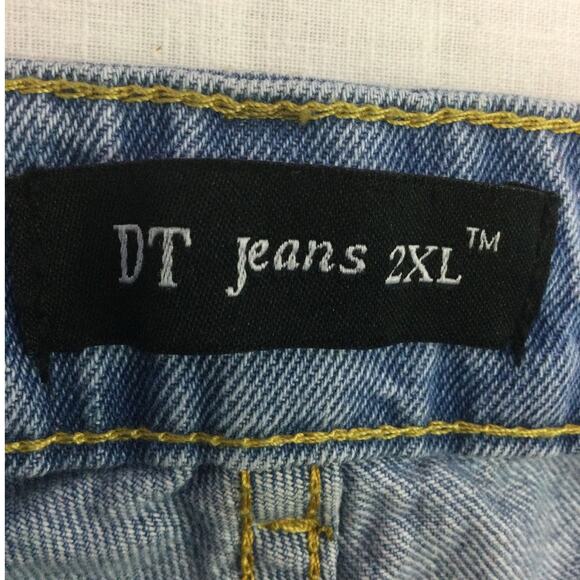 DT Jeans Women's Lightwash Distressed Button Fly High Rise Blue Jeans Size 2XL - Picture 8 of 14